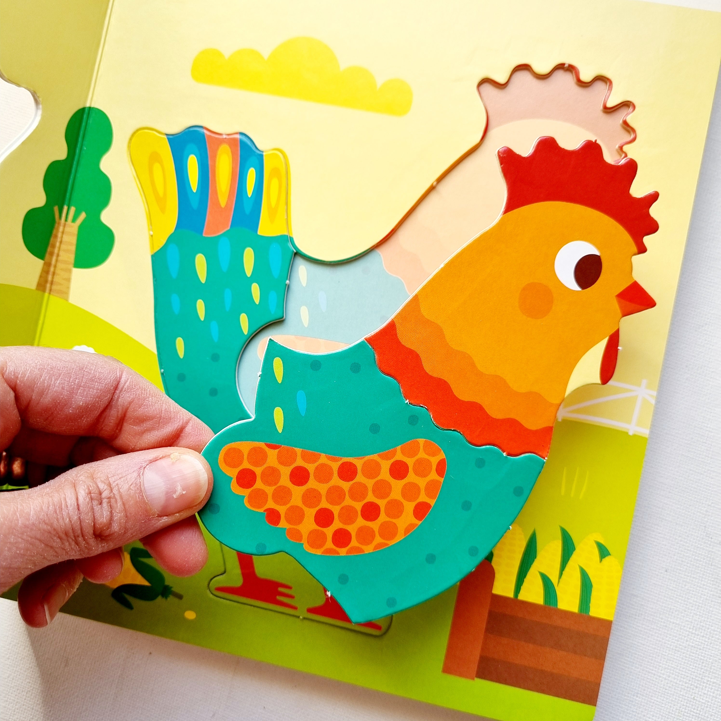 En la granja. Libro con rompecabezas