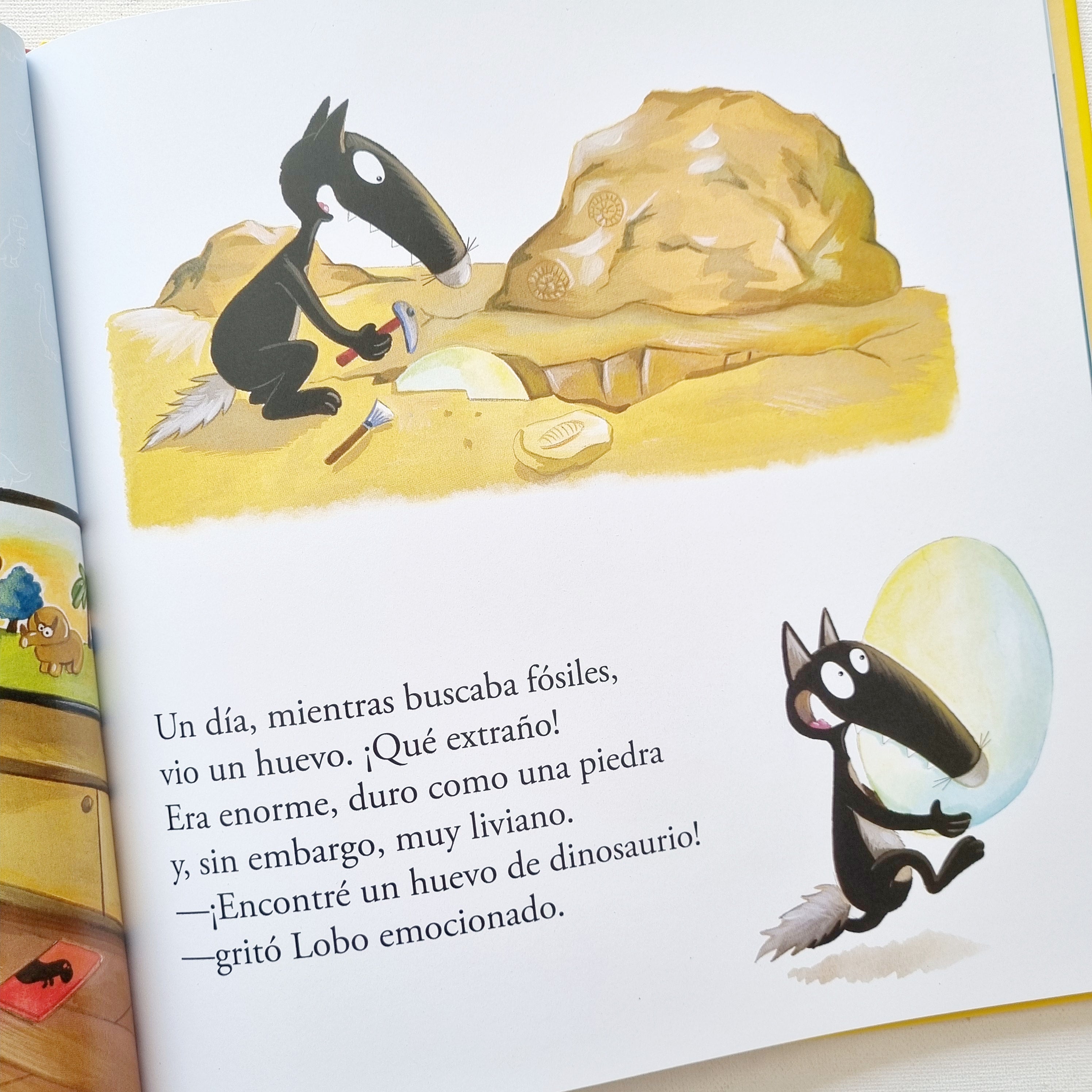 El lobo que adoraba los dinosaurios