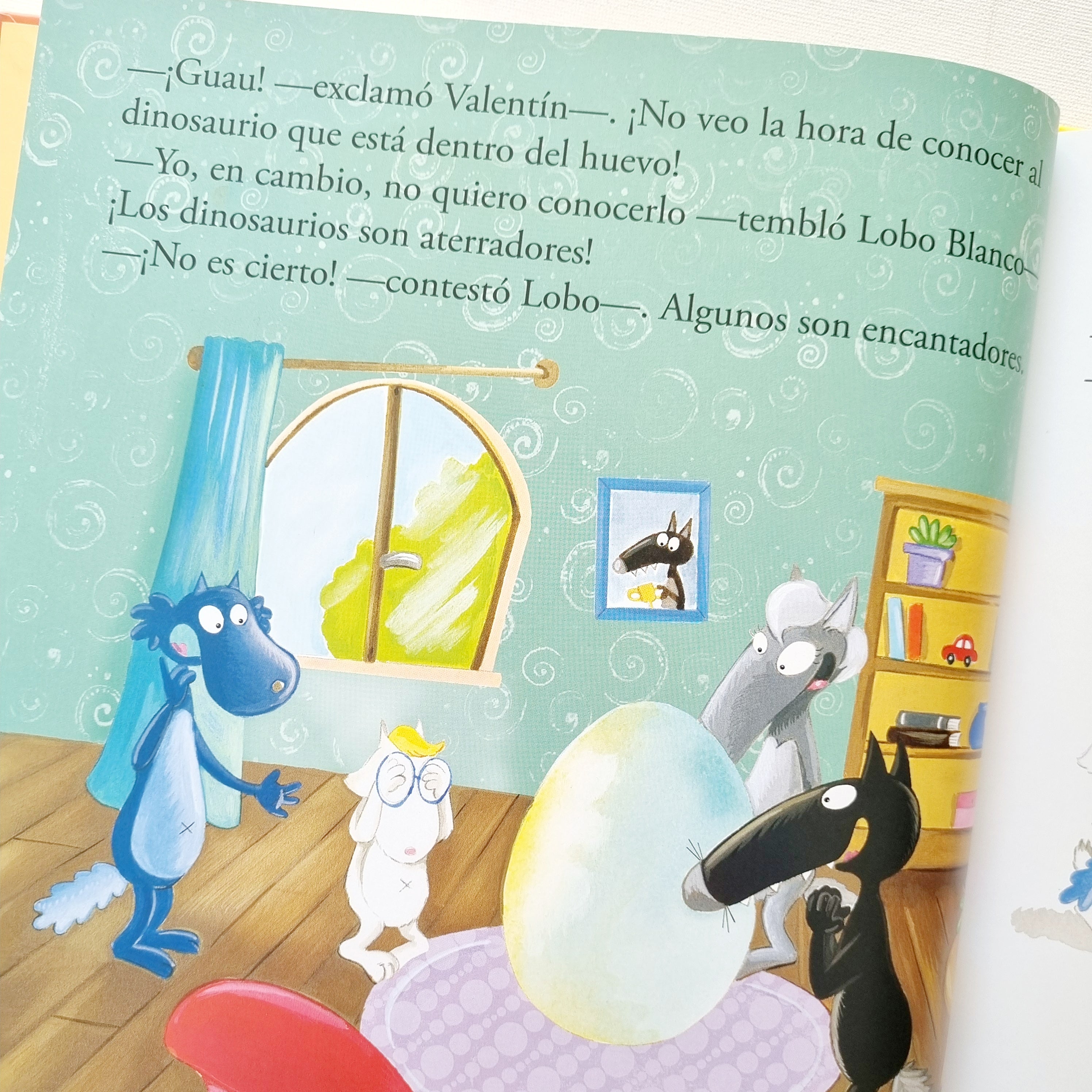 El lobo que adoraba los dinosaurios