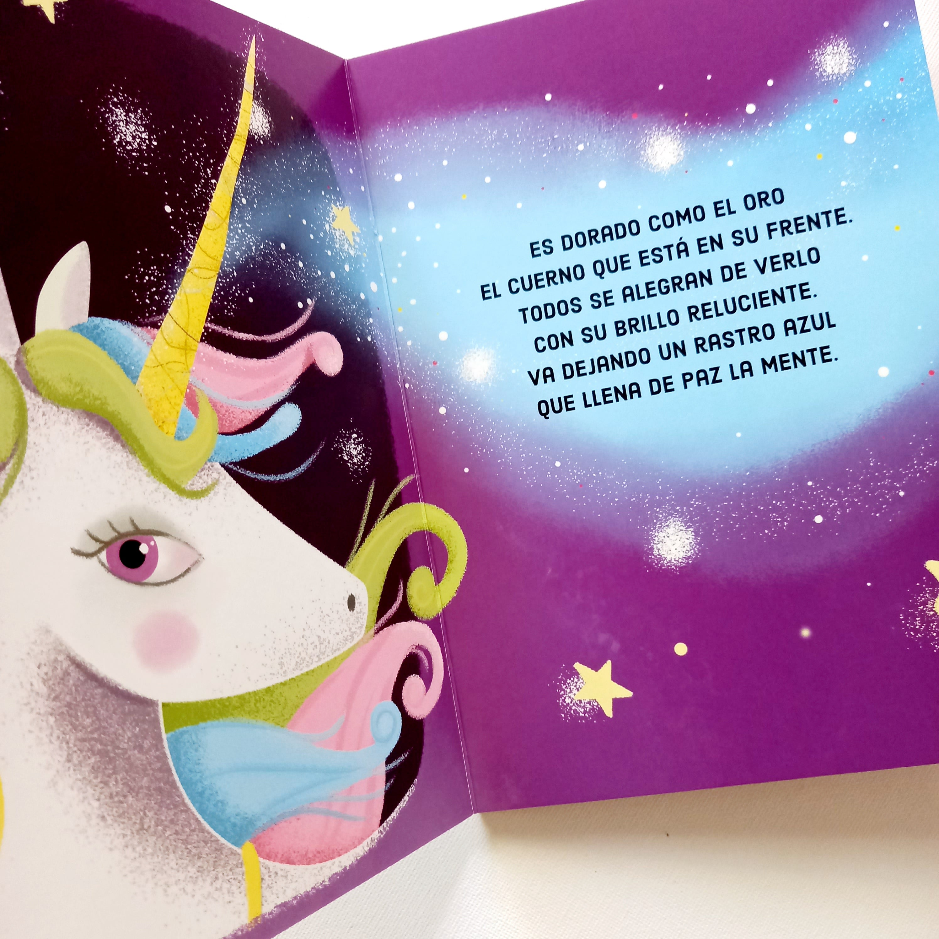 Unicornio. Rompecabeza + libro
