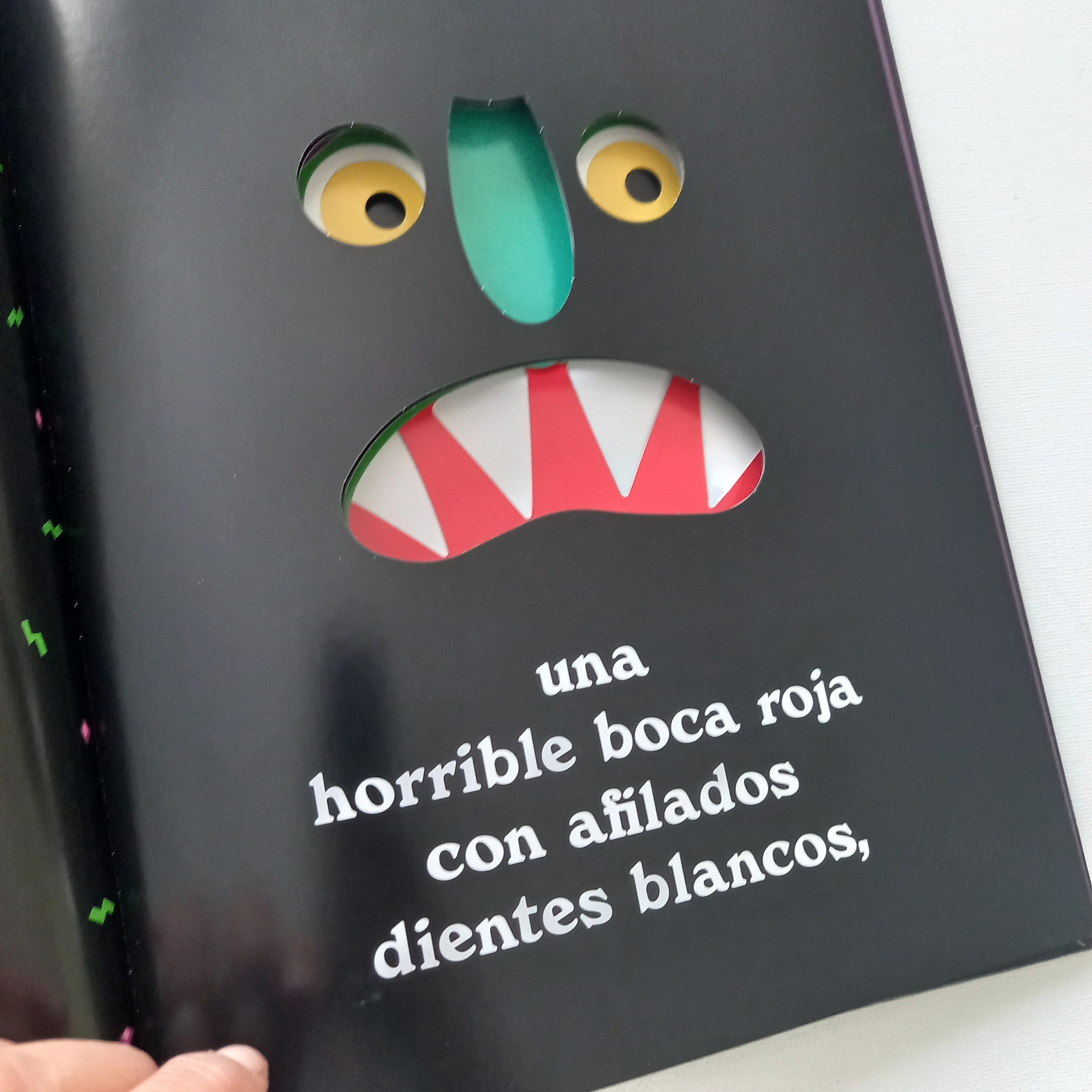 Fuera de aquí, horrible monstruo verde!