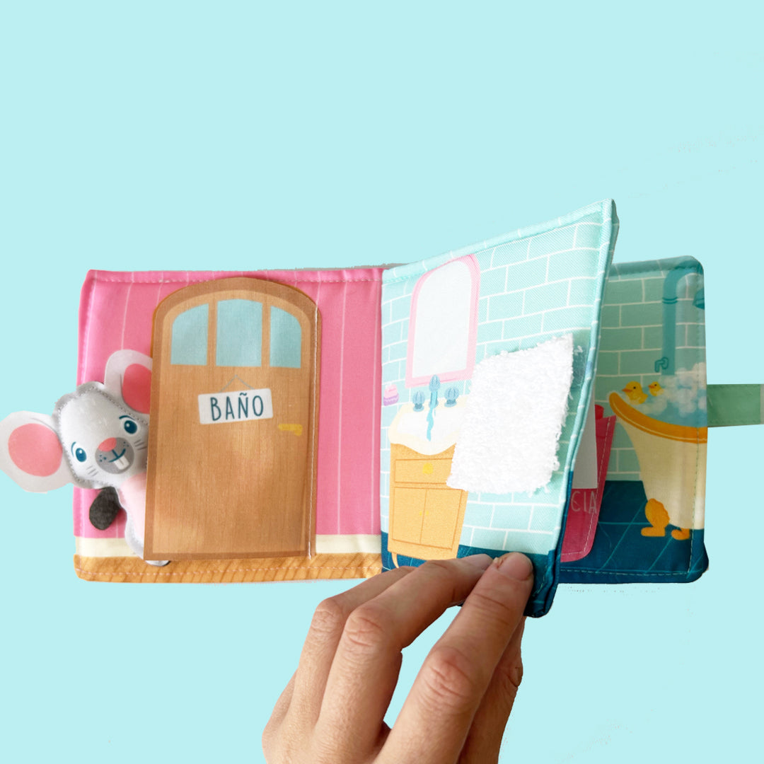 Vamos a bañarmos - Mini libro de escenas de tela sensorial