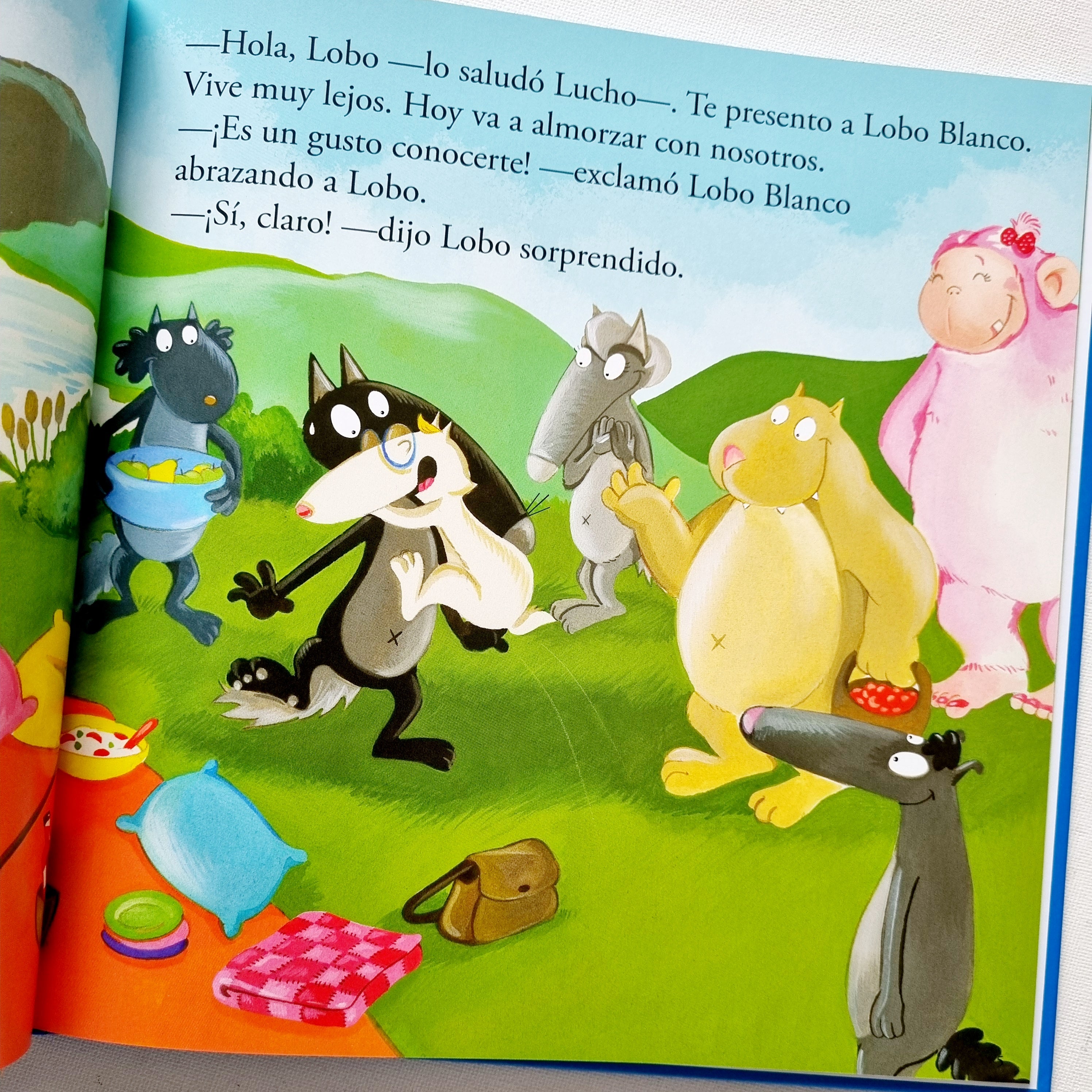 El lobo que hizo un amigo nuevo