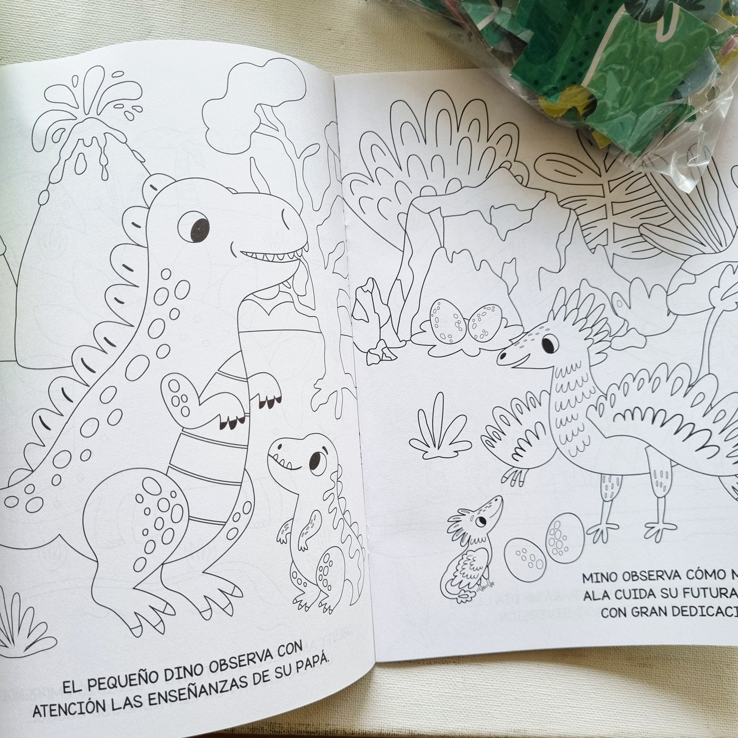 Tubicolor Dinosaurios : Rompecabezas más libro para colorear