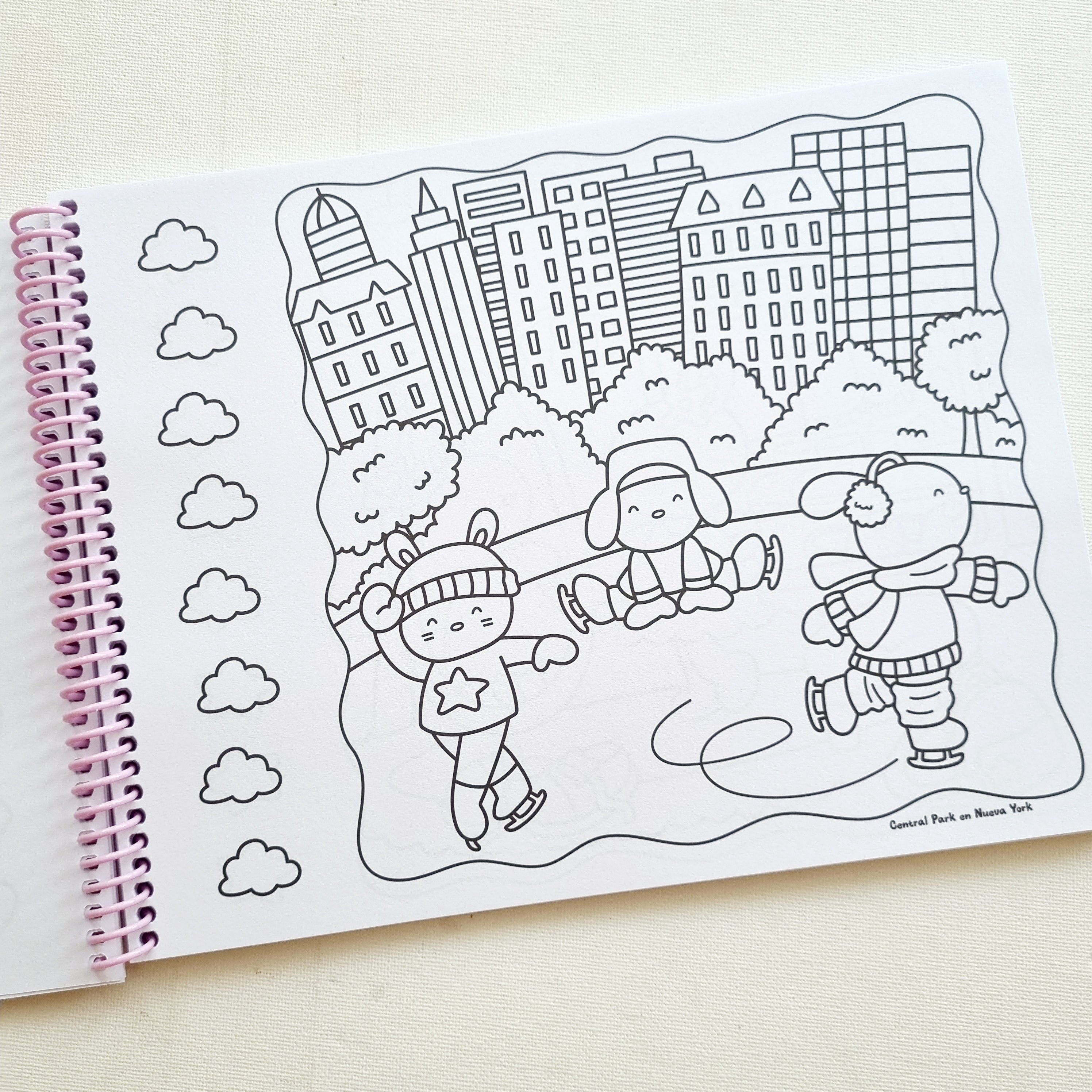 Cozy life and travel. Escenas relajantes para colorear