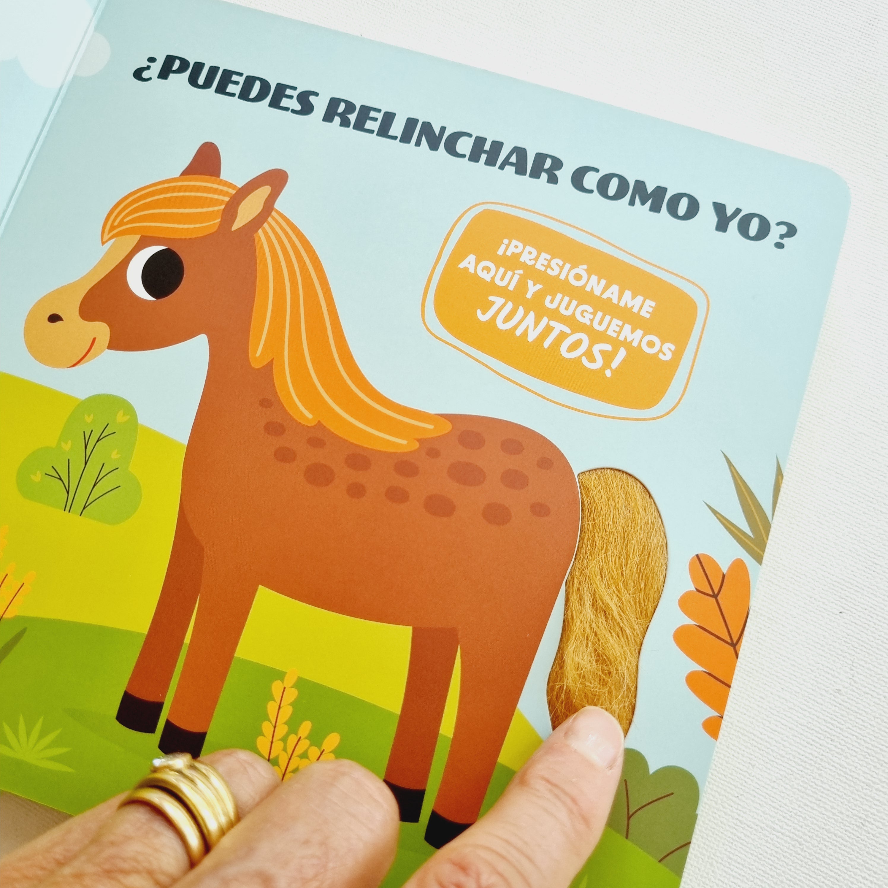 Animales de la granja. Mi  primer libro con sonido y texturas