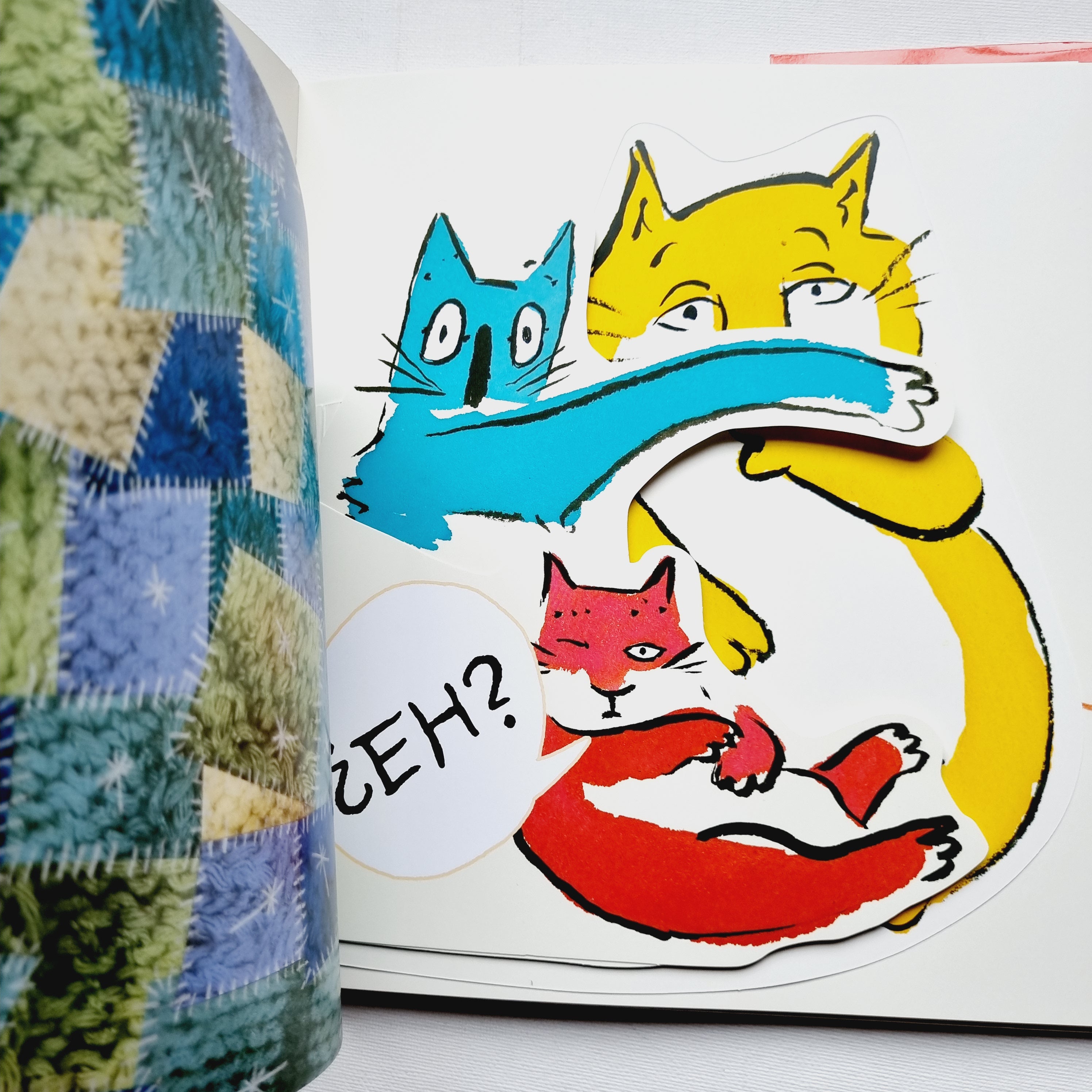 Hay gatos en este libro